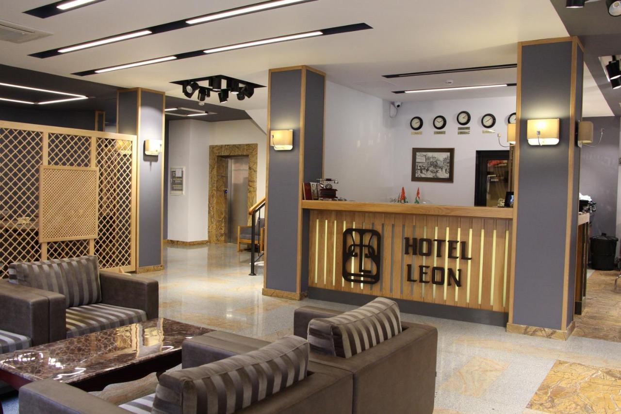 Leon Boutique Hotel Сухумі Екстер'єр фото