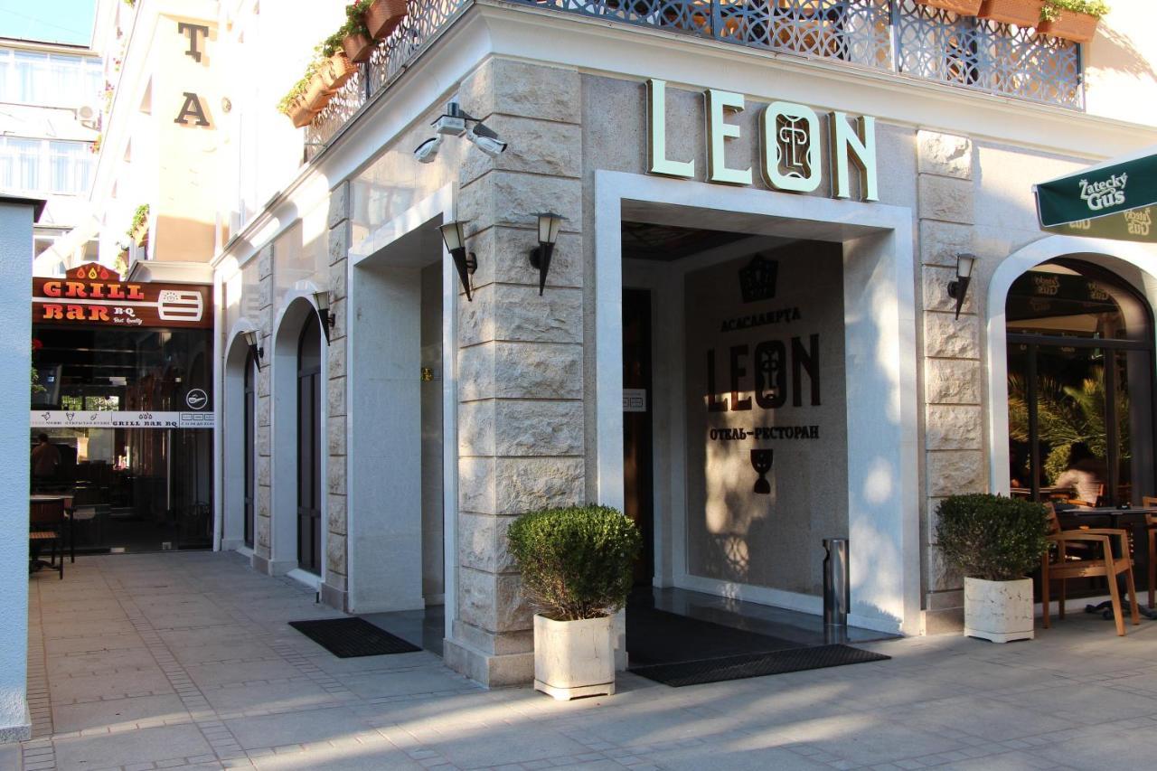 Leon Boutique Hotel Сухумі Екстер'єр фото