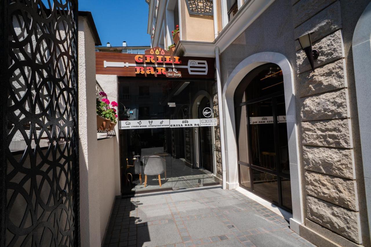 Leon Boutique Hotel Сухумі Екстер'єр фото